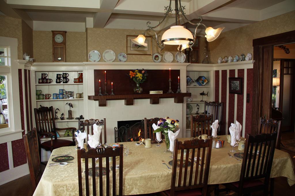 Bed and Breakfast The Jabberwock Bed & Breakfast à Monterey Extérieur photo