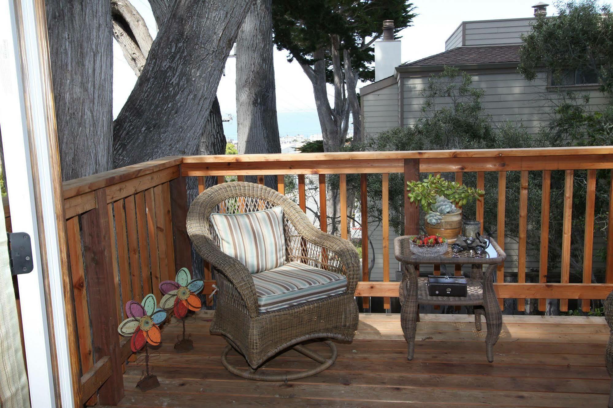 Bed and Breakfast The Jabberwock Bed & Breakfast à Monterey Extérieur photo